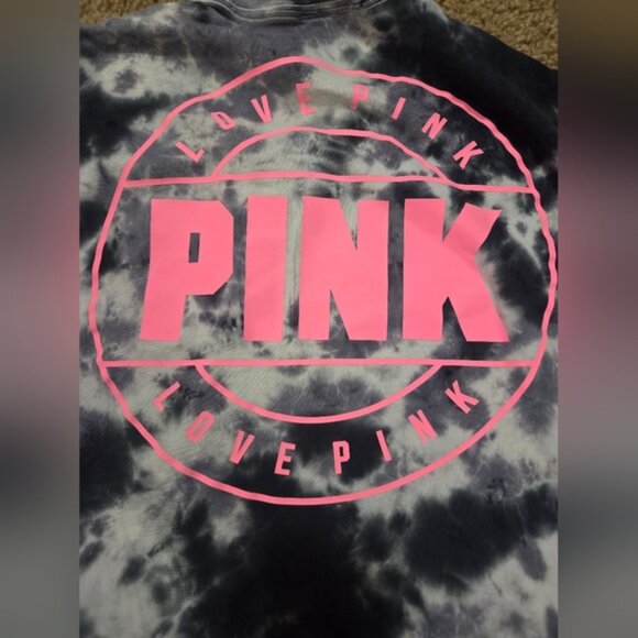 PINK Victoria's Secret Oversized Long Sleeved Pocket Tee - Picture 2 of 5